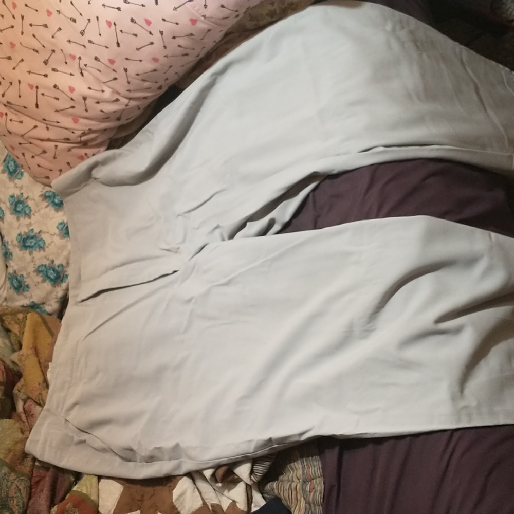 Old navy light grey stretch slack, 20 long